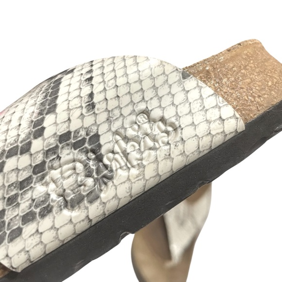 Birki’s By Birkenstock Snake Skin Sandals Size W11 M9 Summer Flats Comfortable - Picture 5 of 13